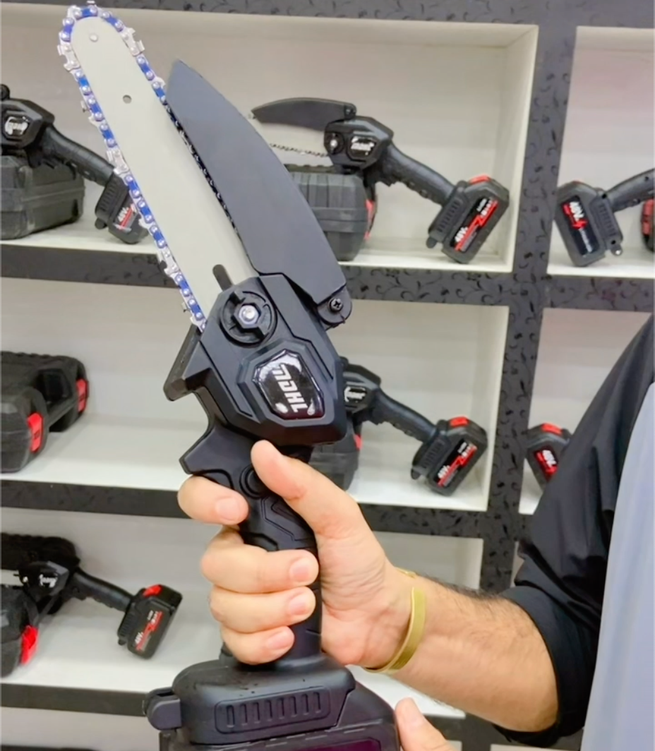 Chainsaw wood cutter